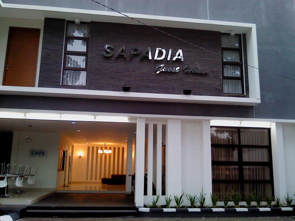 Sapadia Guest House Бандунг Экстерьер фото
