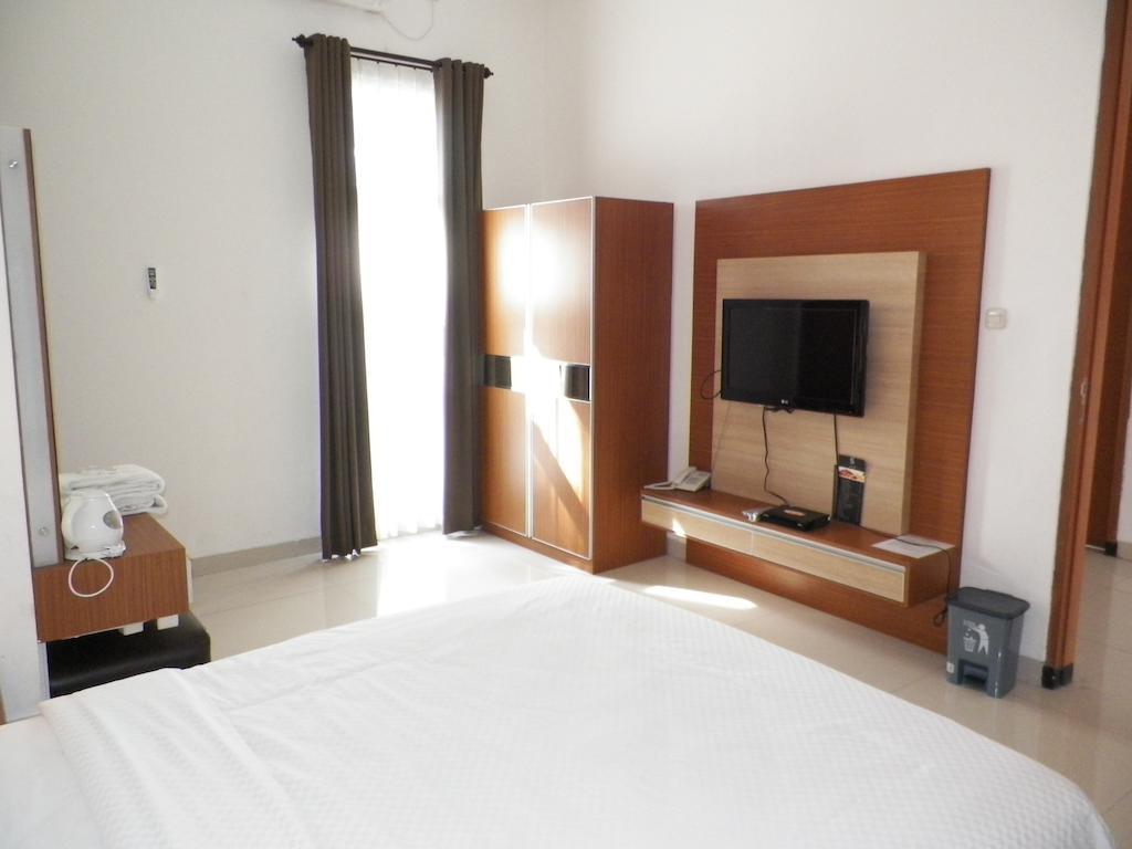 Sapadia Guest House Бандунг Номер фото