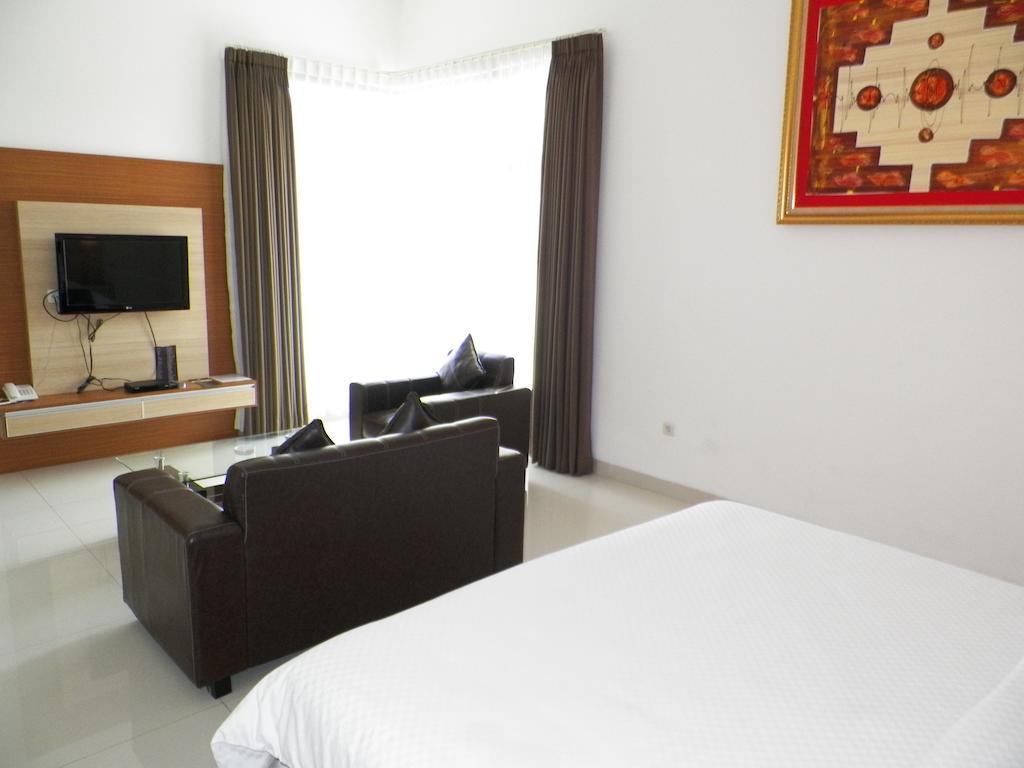 Sapadia Guest House Бандунг Экстерьер фото