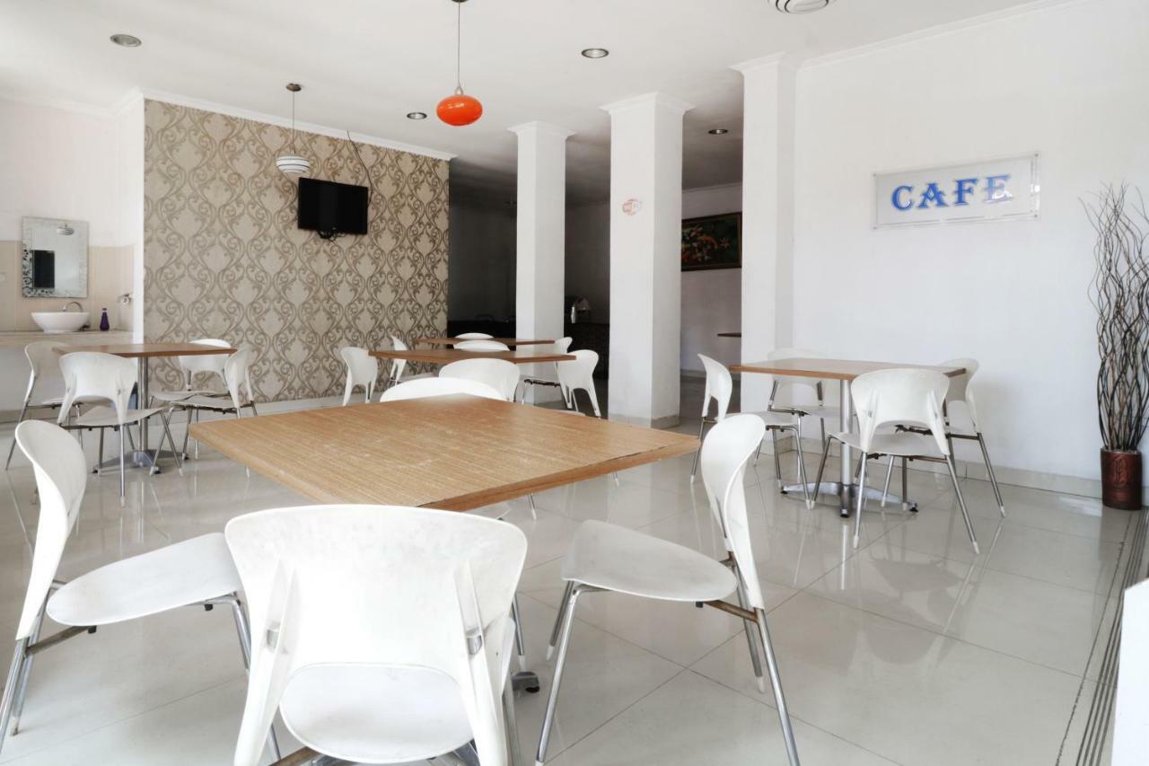 Sapadia Guest House Бандунг Экстерьер фото