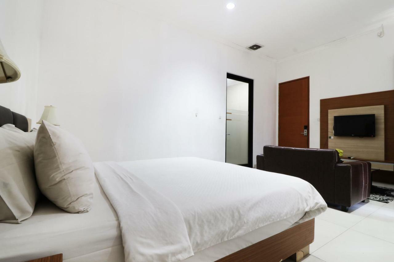 Sapadia Guest House Бандунг Экстерьер фото