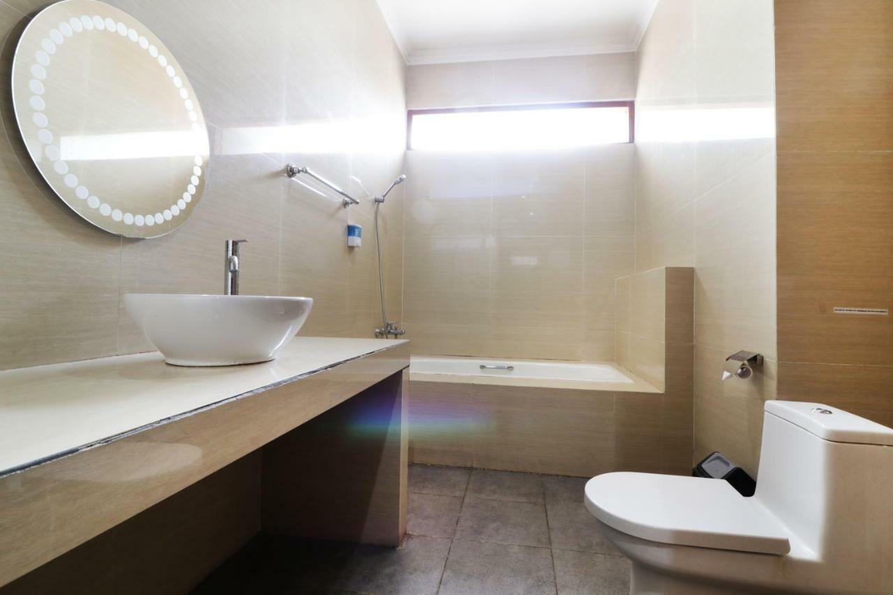 Sapadia Guest House Бандунг Экстерьер фото